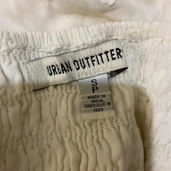 Urban Outfitters Malta Flutter Sleeve White Mini Dress V-Neck
Polka Dot
Size: S - Picture 3 of 4